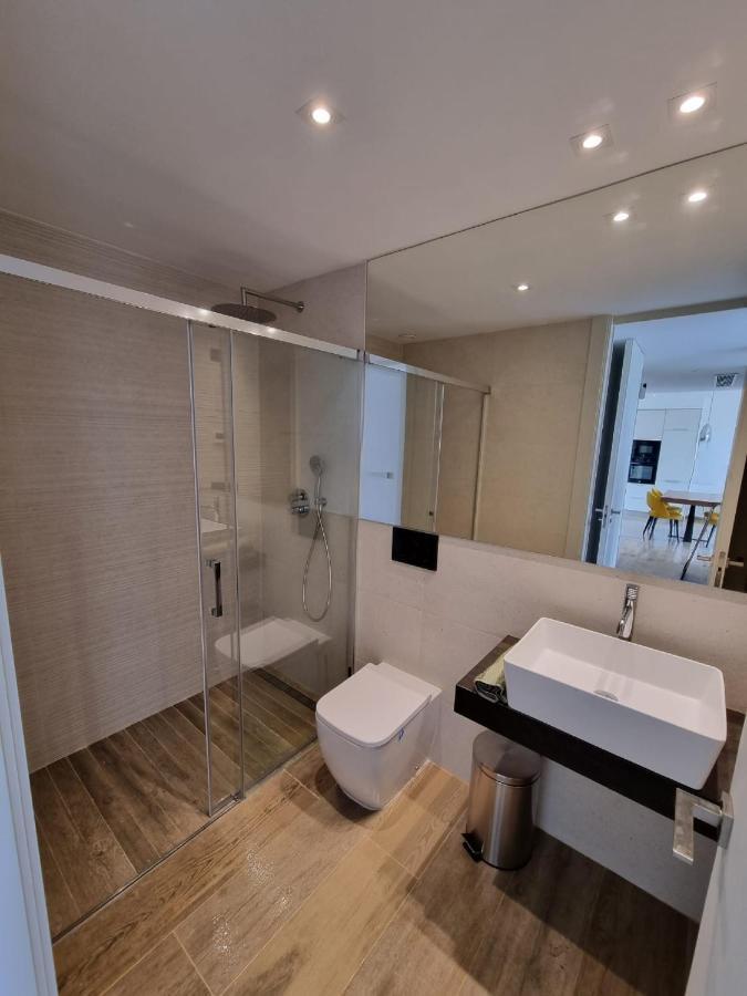 Nice 2 Bedroom Bali Apartment With Sea Views 托雷维耶哈 外观 照片
