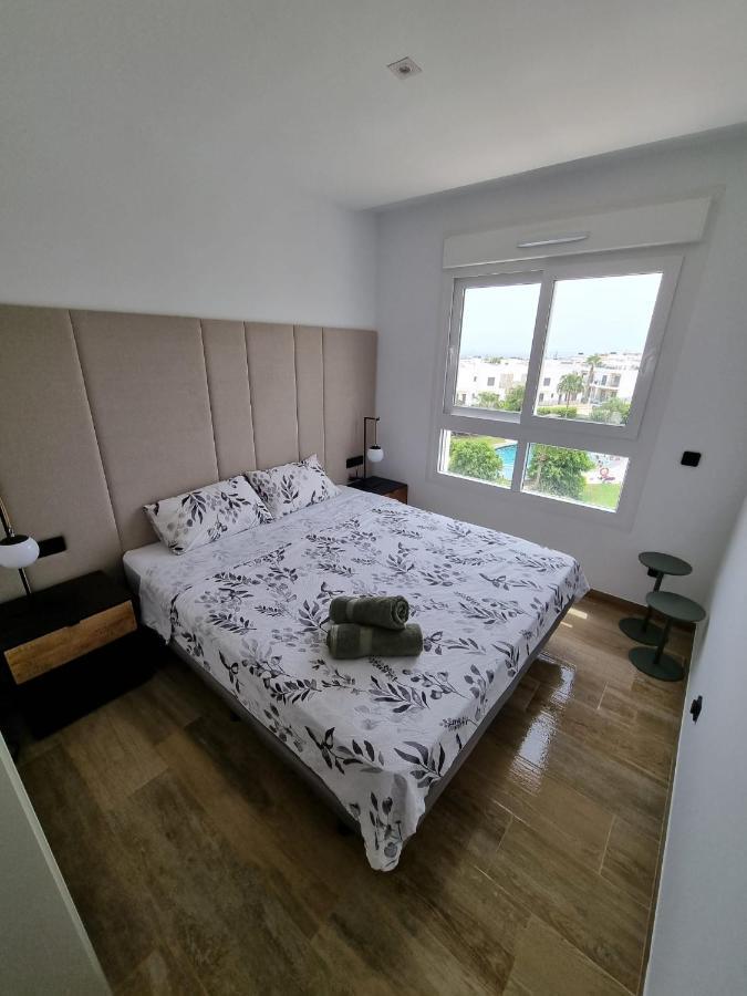 Nice 2 Bedroom Bali Apartment With Sea Views 托雷维耶哈 外观 照片